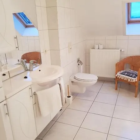 Ξενοδοχείο Hotel-cafe Knoors-meeks Stein Urmond Berg