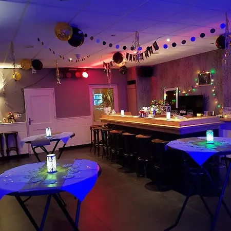 Ξενοδοχείο Hotel-cafe Knoors-meeks Stein Urmond Berg