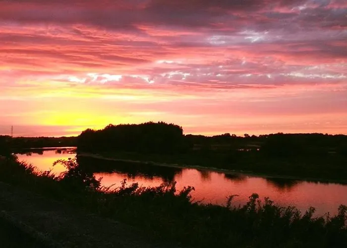 Hotel-cafe Knoors-meeks Stein Urmond Hotel Berg